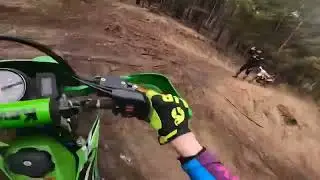 Kawasaki klx 300 катанули по лесным тропинкам