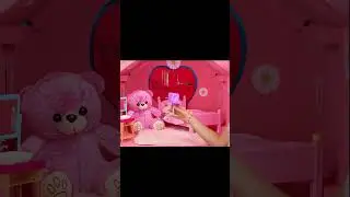 the girl set up the doll's room
