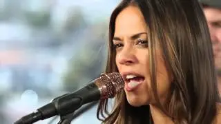 Live On Sunset - Jana Kramer 