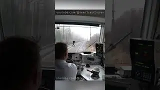 Чем занимается помощник машиниста в электричке? 🤔 