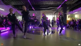 SHOWCASE 1