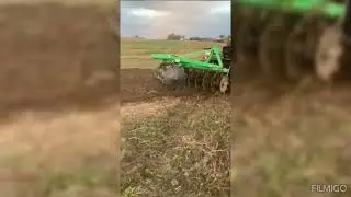 Сіємо пшеницю під дискову борону (Бомет 1500)Кентавром 244s.Від компанії Vinavi