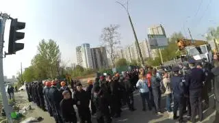 Позняки. Титушки готовятся.