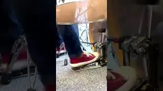 Five Strokes With The Feet (double bass pedal) 