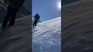 ветренно на склонах гор ущелья Мамисон