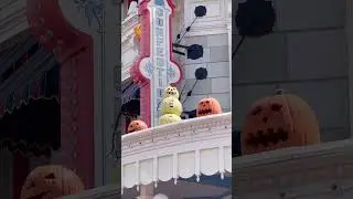 Disney World Halloween at Magic Kingdom #pumpkins #halloween #orlando