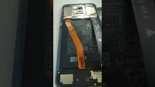 Вздулся аккумулятор  HUAWEI