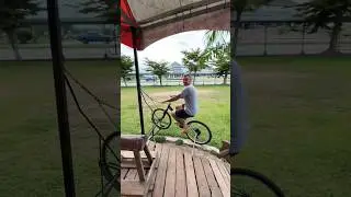 Необычные аттракционы в Тайланде #thailand #travel #bicycle