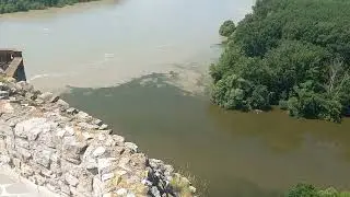 Hladina Dunaja a Moravy klesá