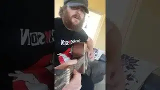A rather spontaneous acoustic cover of "Mr Tambourine Man" by The Byrds on a random Sunday in 2022.