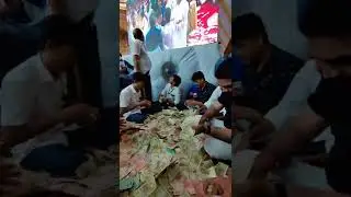 Paisa Paisa Karti Hai Kyion Paise pe Marte hai