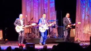 Chris Isaak - Blue Hotel (Live at Hammersmith Apollo) June 29, 2023