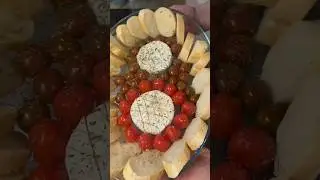 Запеченный CAMEMBERT, это очень вкусно!🔥 Просто и Быстро #рецепты #сыр #готовимвкусно #cooking