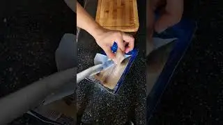 Салат за 5 минут на обед!!! Из сельди с яйцом  и кислым огурцом.