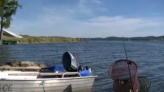 Рыбалка на живописном озере. Английская донка.
