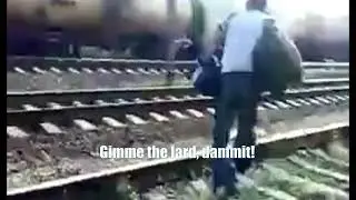 Отдай сало in English (UKRAINIAN SUBWAY SURFERS)