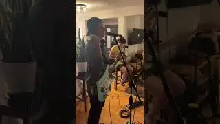 making dinner 🤝 making music