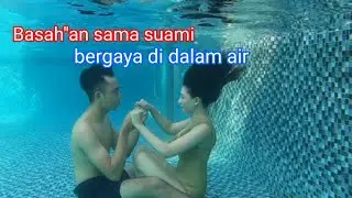 Nyelam sambil bergaya dalam air sama bobbiy