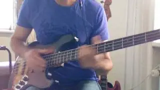 L146 slapping and tapping bass
