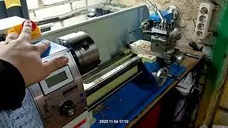 Увеличил объëмы изготовления пескоструев "Рыжик" на токарном станке.