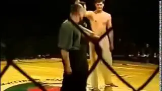MMA  Самый смешной бой Бои без правил 1995