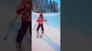 Дарья на лыжах первый раз