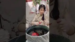 Making Chinese hand-painted fans, half natural, half artificial. #painting #art #diy