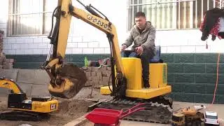 RC DIGGER LIEBHERR 960 SME AT THE CONSTRUCTION #
