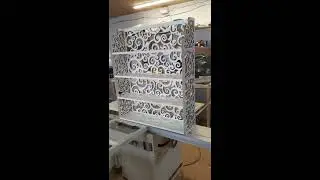 Стеллаж резной.