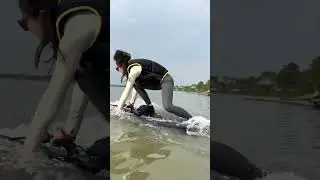 JUST SURFING , Chinese Electric Surfboard, Surfing Demo 