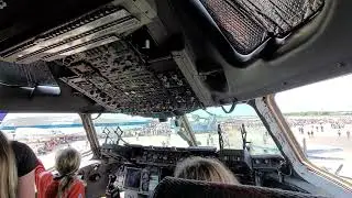 C17 Globemaster cockpit 2023 EAA Airventure