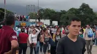 Puente internacional Simón Bolívar tras crecida del río Táchira en San
