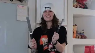 VLOGMAS #14: baking while baked! part two