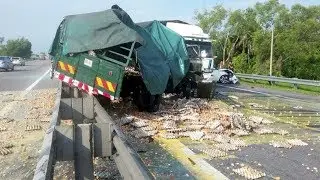 Kompilasi Kemalangan Akibat Kecuaian Pemandu 2018