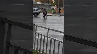 С МЕТАЛОИСКАТЕЛЕМ УЖЕ ПО ДОРОГЕ ХОДЯТ 