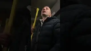 Воронеж. Андрей из Липецка говорит о любви Божьей в транспорте.