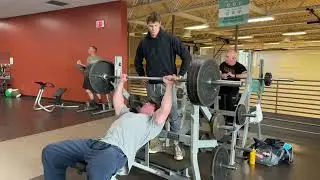 Sam Sulek crushes chest for 4 minutes straight.