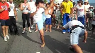 Sau Dragao  capoeira roda praia de ipanema