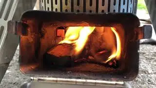 Roccbox Portable Wood fired Pizza oven. Wood burn test
