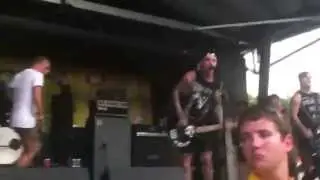 Chasing Ghost ~ The Amity Affliction ~ Feat. Sam Carter subbing for Joel ~ Warped 2013~ Ohio~July 18