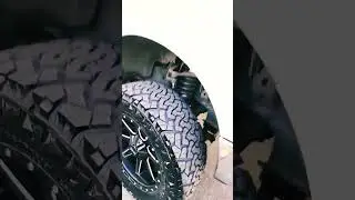 6in Rough Country Lift Kit with 35in Venom Power Tires