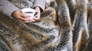 Super Soft Brown Faux Fur Throw Blanket | Yedwo