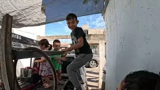 ME ENCONTRE A ESTE NIÑO PERREANDO CON LA CANCION DE LA VACA LOLA REMIX