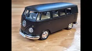 Diecast Volkwagen Transporter T1 1:32