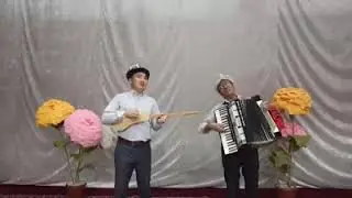 #Айылымдынталанттары Жеңишбек Дүйшөмбиев Кемин райондук маданият үйүнүн кызматкерлери.