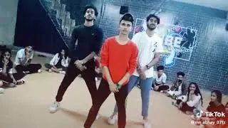 I am a Luck  dansir plz my 😉video Like  Comment and subsided 😜😜