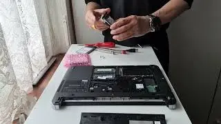 Replace a hard disk on a laptop in minutes