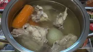 Куриный бульон. В посуде Амс.