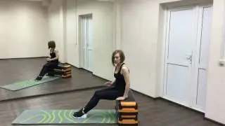 Отжимание на трицепс с опорой