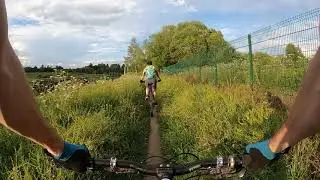 Круг на веле вдоль Москвы реки в районе Звенигорда